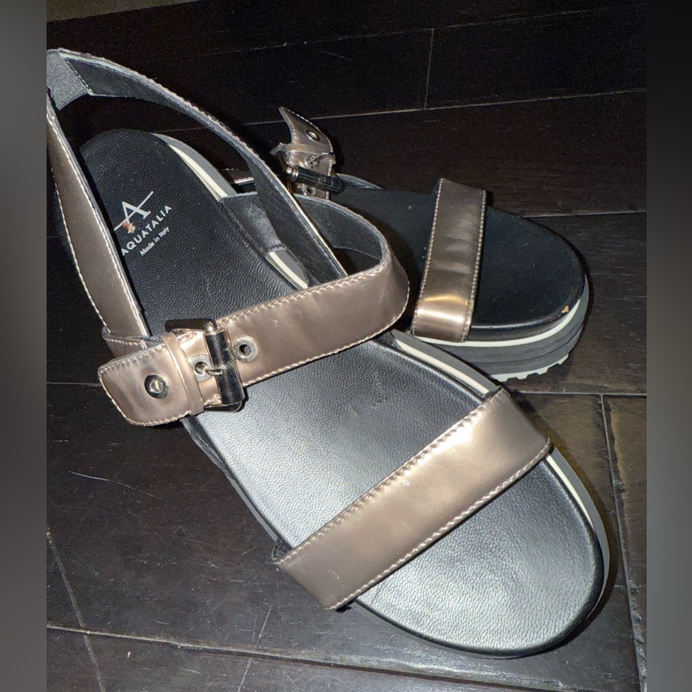 Aquatalia Silver Sandals Sleek Modern Design